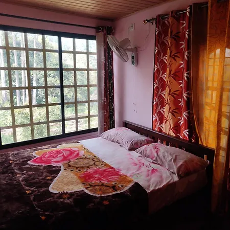 Munnar Pavithra Riverview Homestay Exterior photo