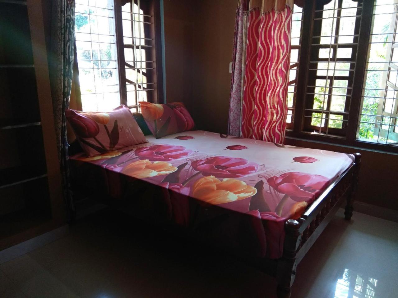 Pavithra Riverview Homestay