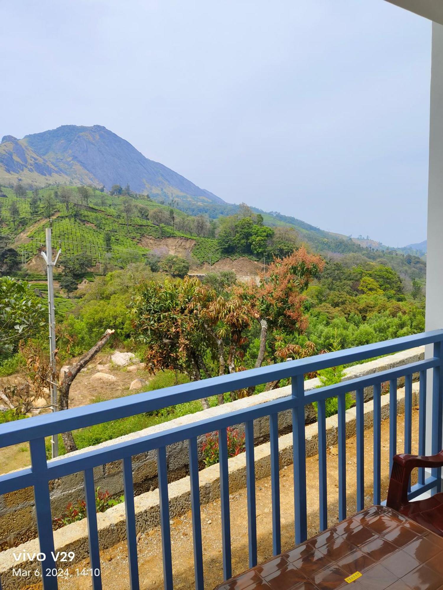 Homestay Pavithra Riverview