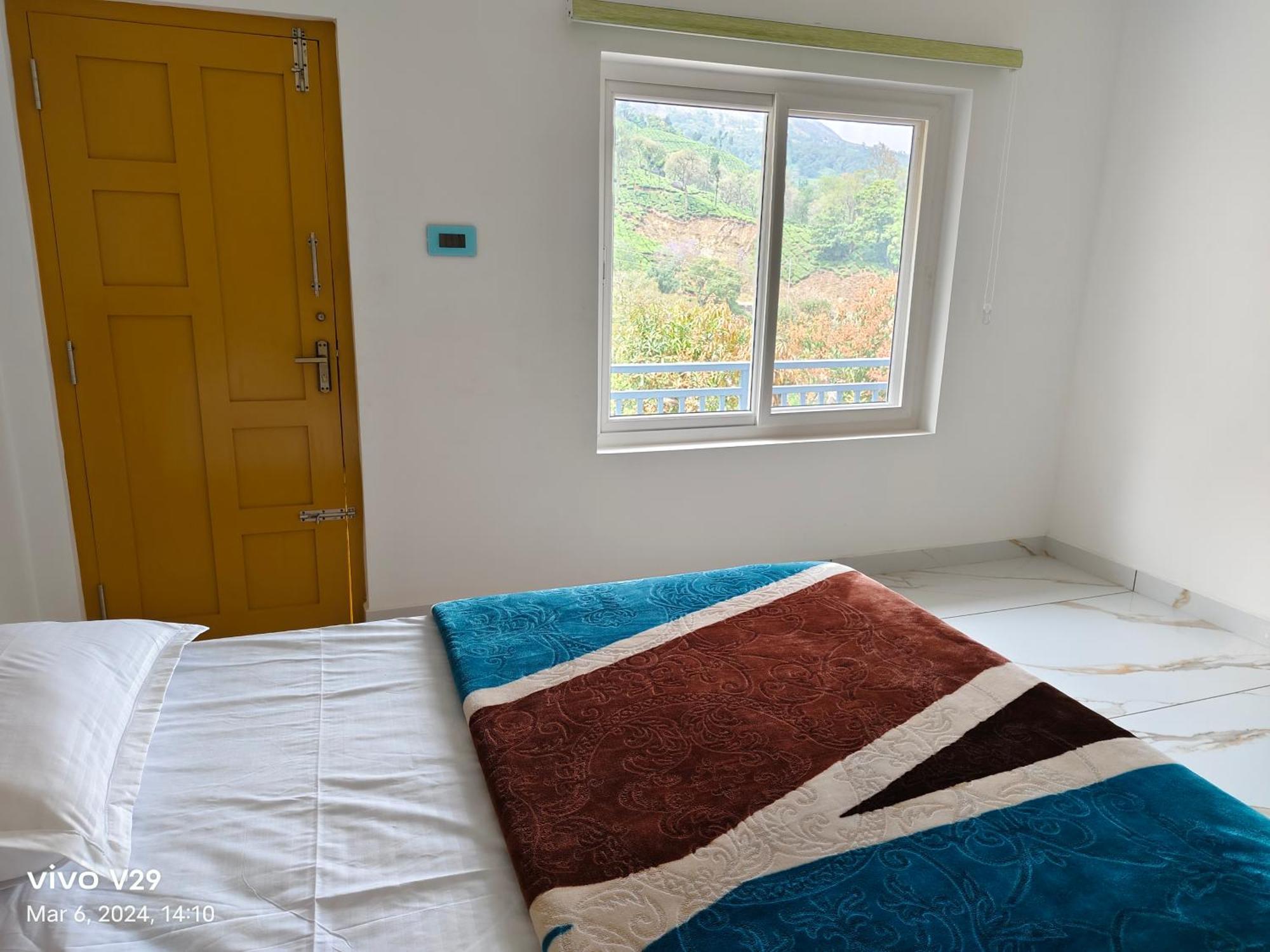 Pavithra Riverview Homestay *