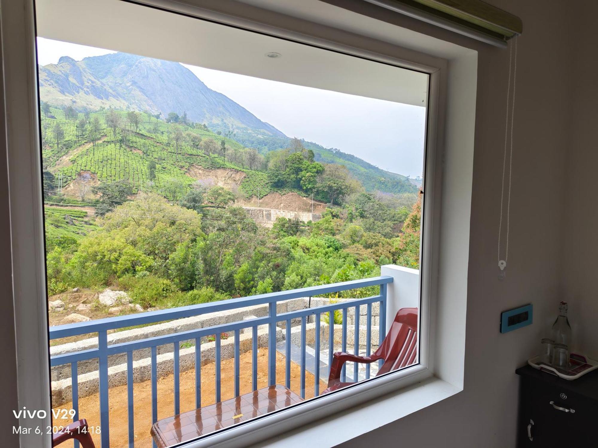 Pavithra Riverview Homestay